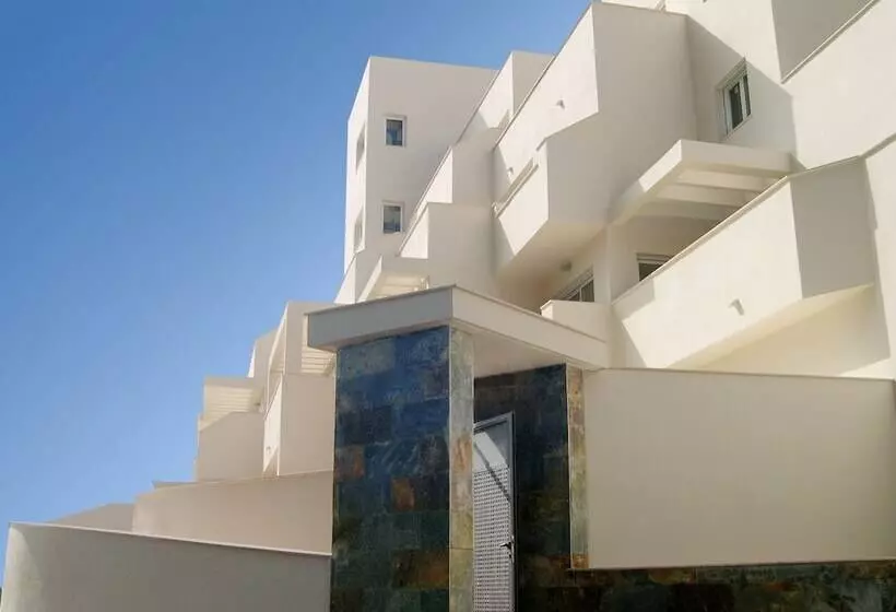 ホテル Apartamentos Doña Carmen