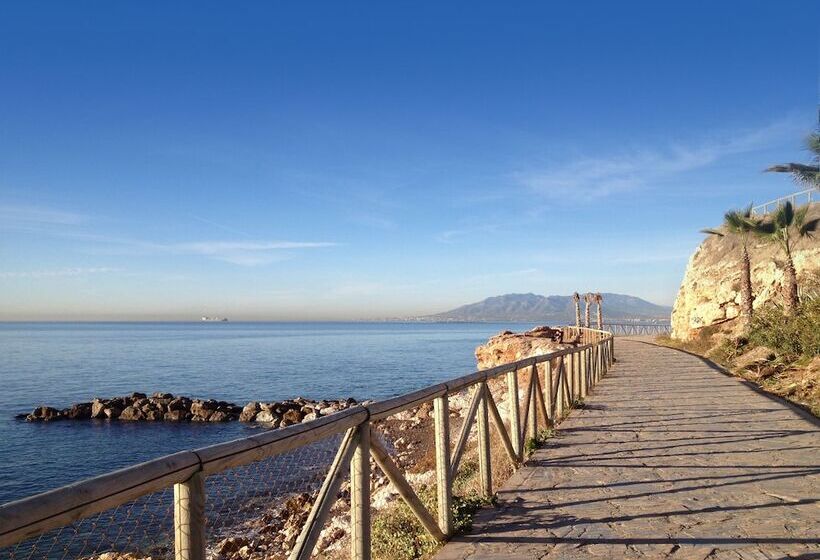 فندق Apartamentos Doña Carmen