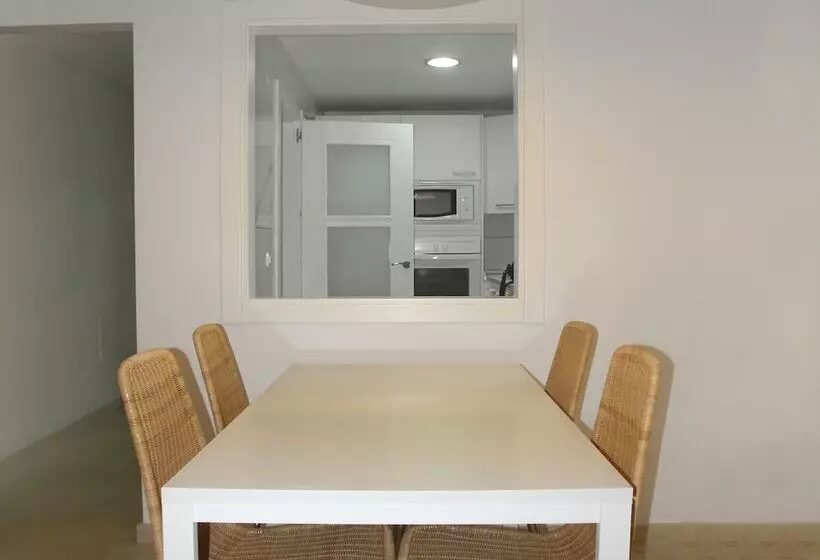 ホテル Apartamentos Doña Carmen