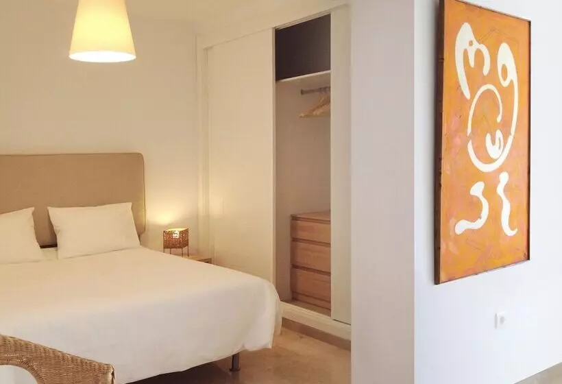 ホテル Apartamentos Doña Carmen