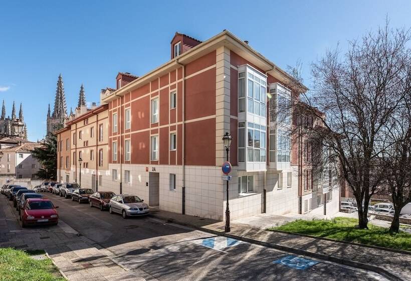 فندق Apartamentos El Cid