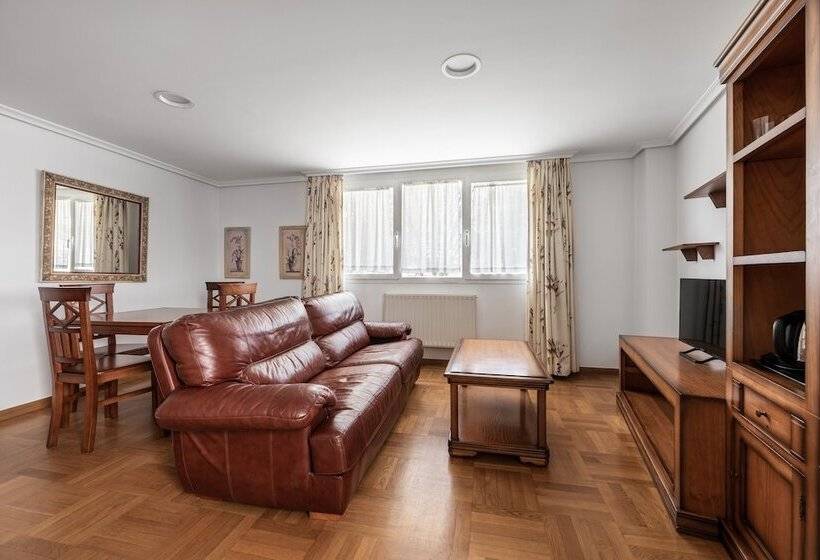 فندق Apartamentos El Cid