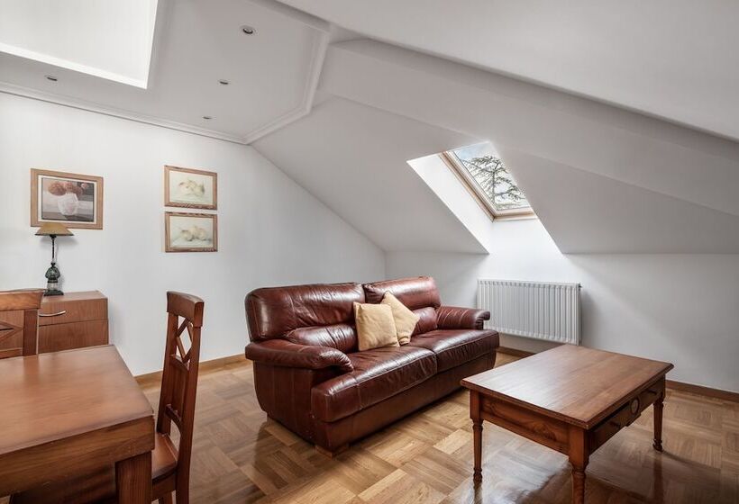 فندق Apartamentos El Cid