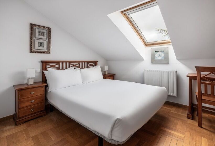 فندق Apartamentos El Cid