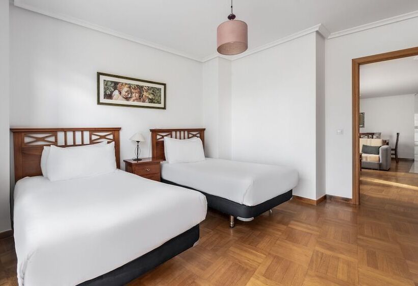 فندق Apartamentos El Cid
