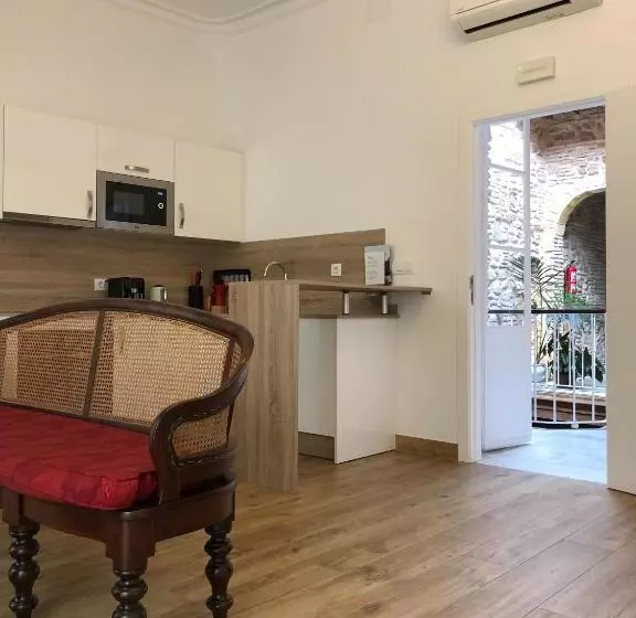 هتل Apartamentos Rosario 1