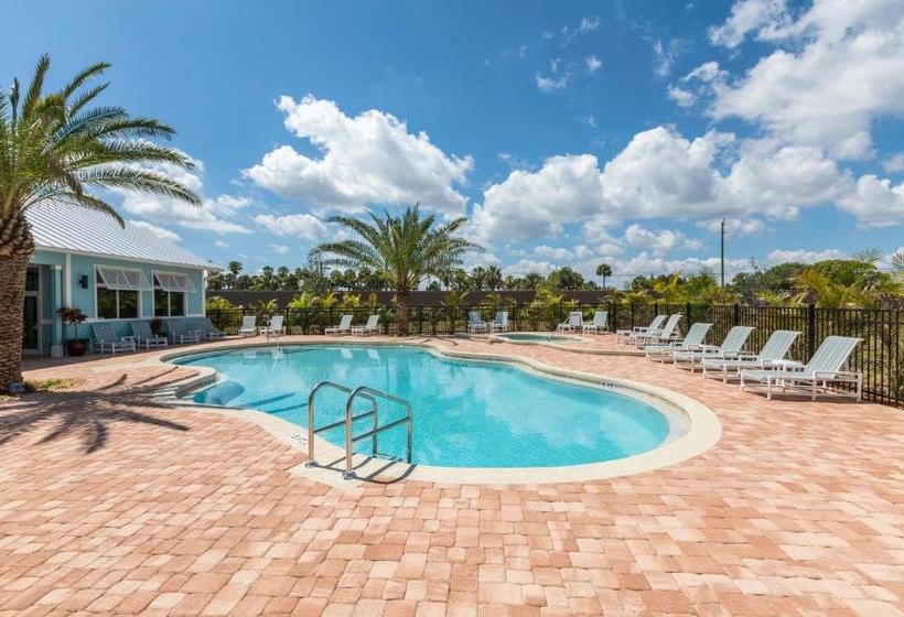 ホテル Cape Crossing Resort & Marina