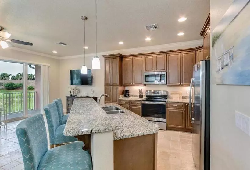 ホテル Cape Crossing Resort & Marina