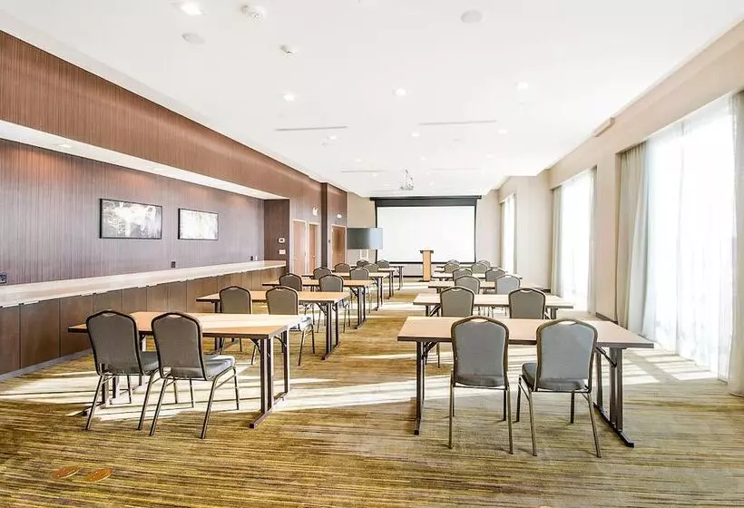 ホテル Courtyard By Marriott Longview North