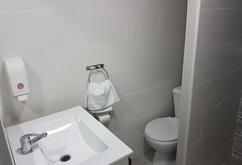 هتل Guesthouse Central