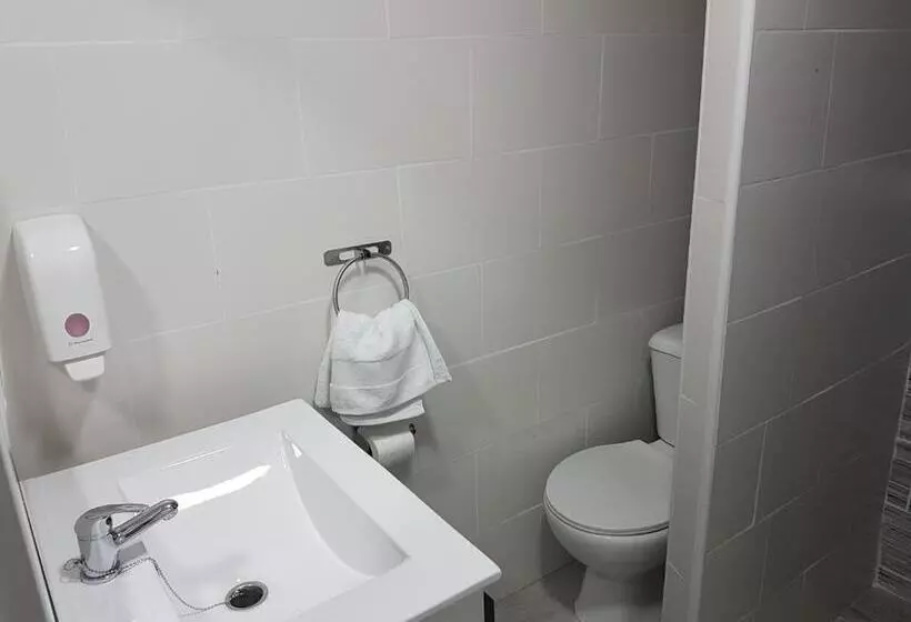 هتل Guesthouse Central