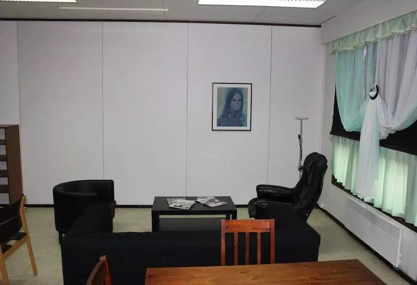 Hotelli Guesthouse  Kuin Kotonaan