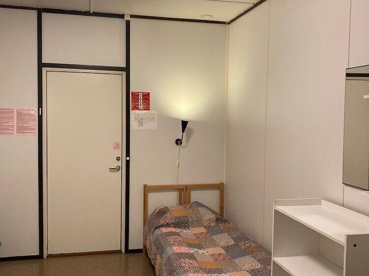 هتل Guesthouse  Kuin Kotonaan