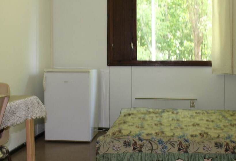 هتل Guesthouse  Kuin Kotonaan