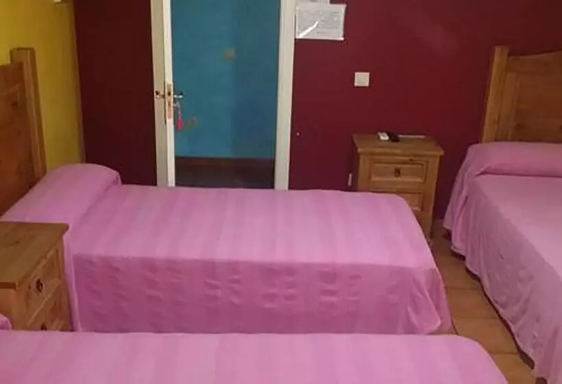 Hotelli Hostal Velarde
