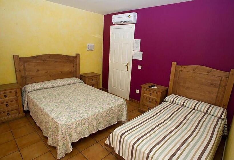 בית מלון כפרי Hostal Velarde