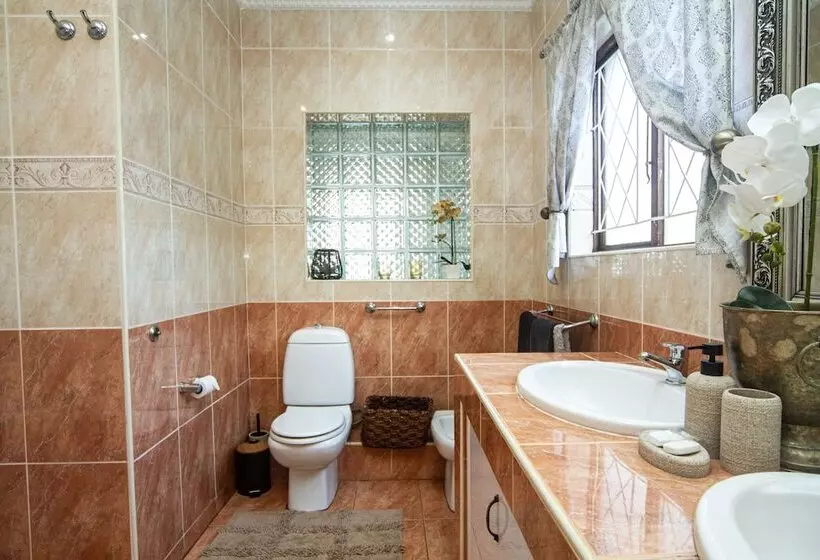 Hotelli La Loggia B&b