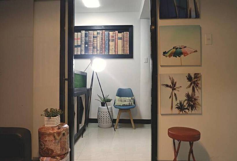 בית מלון כפרי Mactancebu Airport Budget