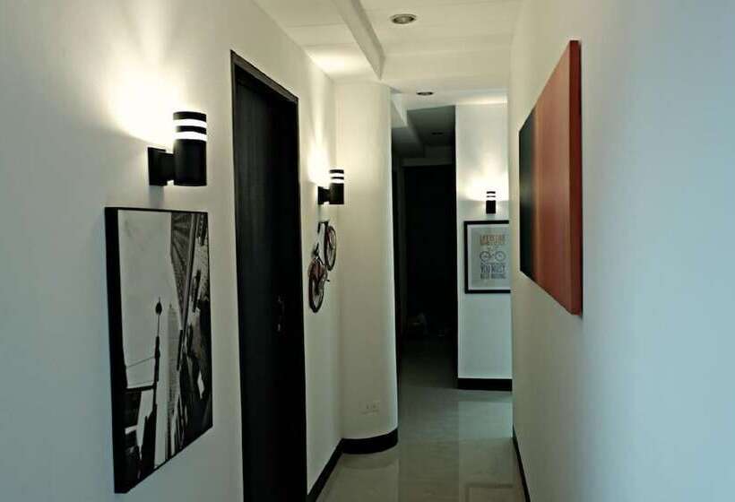 בית מלון כפרי Mactancebu Airport Budget