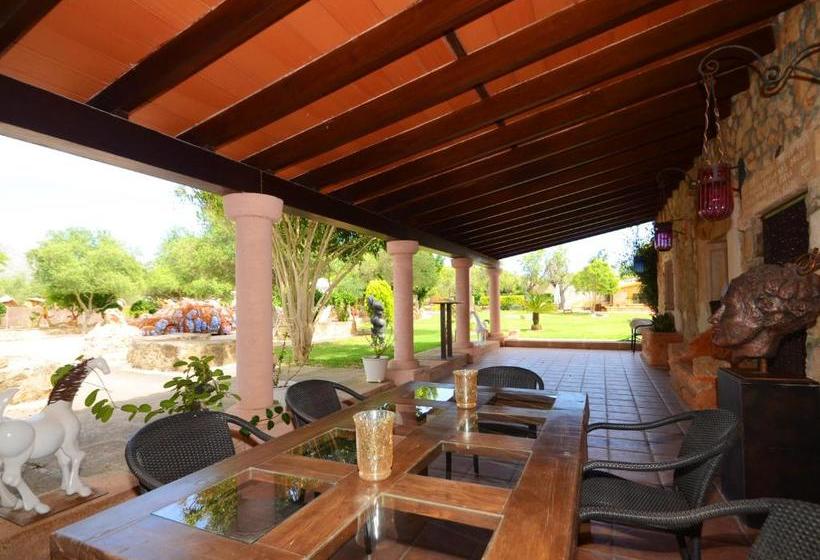 ホテル Sculptor's House