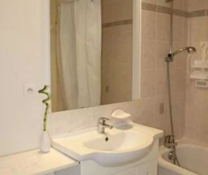 Hotelli Sphinx Résidences Tempologis Mémorial