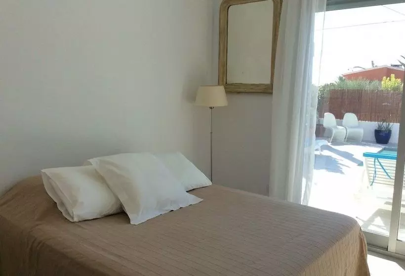 هتل Villa Nathalie