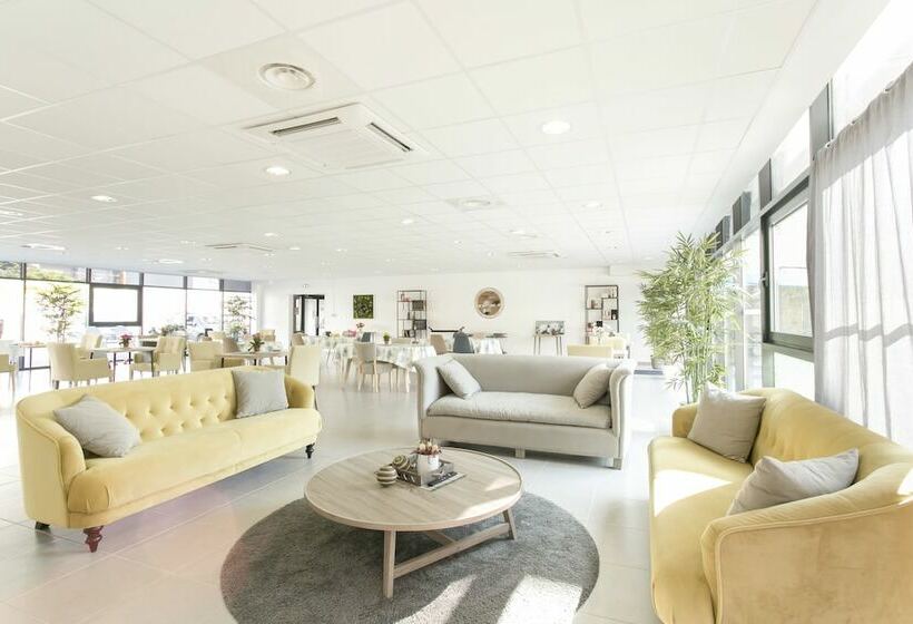 בית מלון כפרי Zenao Appart Hôtels Mulhouse