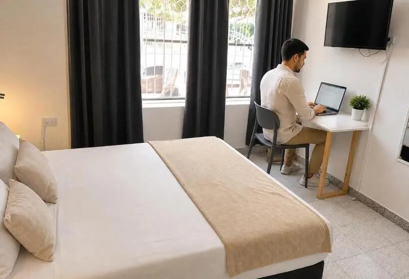 ベッドアンドブレックファースト Hostal Casablanca