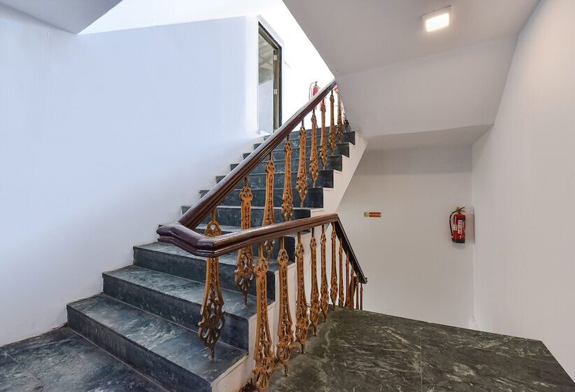 Fabhotel Crystal Inn Ii   Paldi Char Rasta