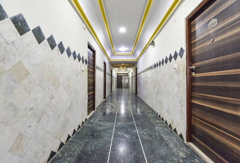 Fabhotel Crystal Inn Ii   Paldi Char Rasta