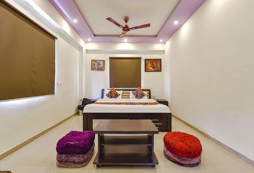 Fabhotel Crystal Inn Ii   Paldi Char Rasta