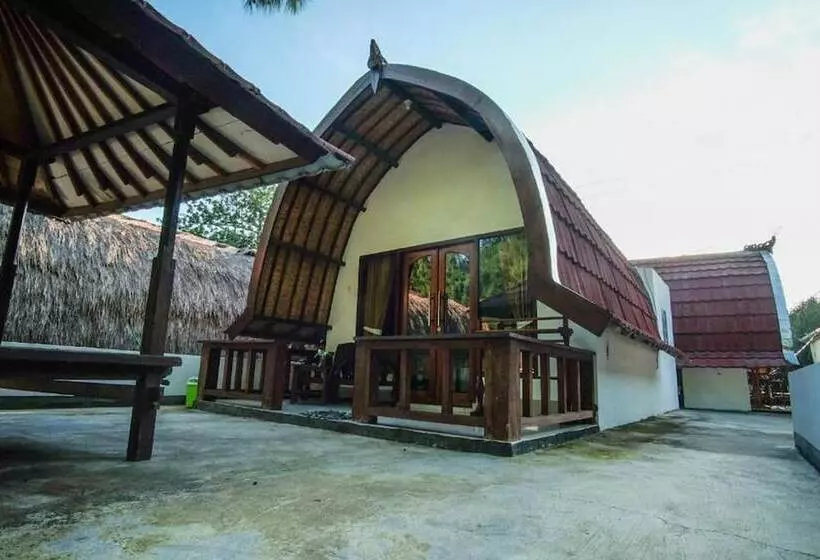 簡易ホテル Warna Beach