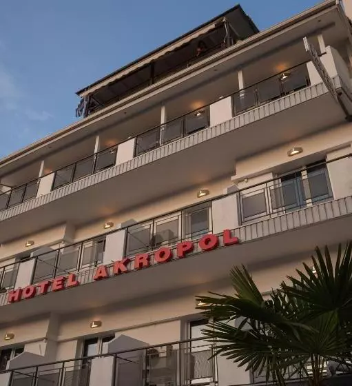 ホテル Akropol