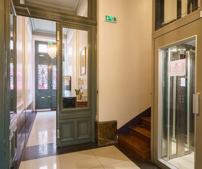 ホテル Apartments Du Louvre  Le Marais