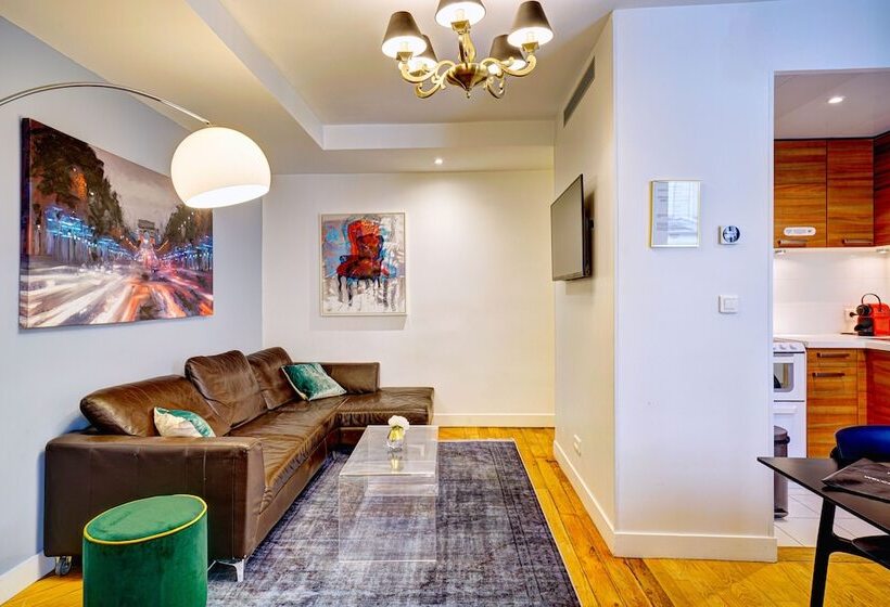 ホテル Apartments Du Louvre  Le Marais