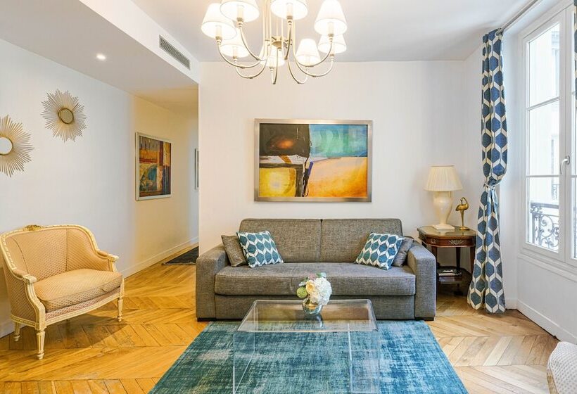 ホテル Apartments Du Louvre  Le Marais