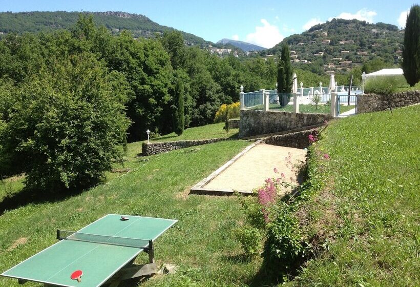 هتل B&b With Charm Quiet With Kitchen & Sw Pool