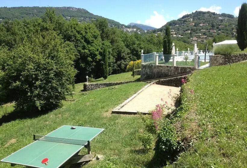 Hotelli B&b With Charm   Quiet With Kitchen & Sw Pool