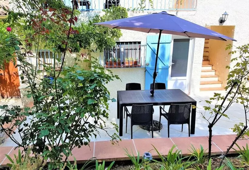 Hotelli B&b With Charm   Quiet With Kitchen & Sw Pool