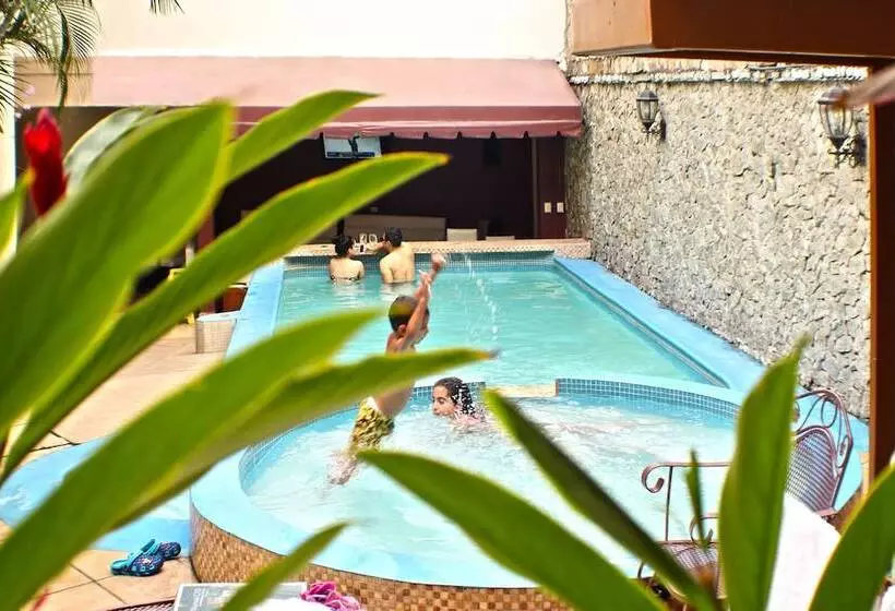 هتل Boutique Primavera