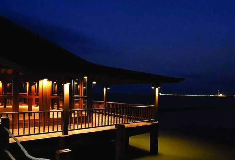 Hotel Cirebon Waterland