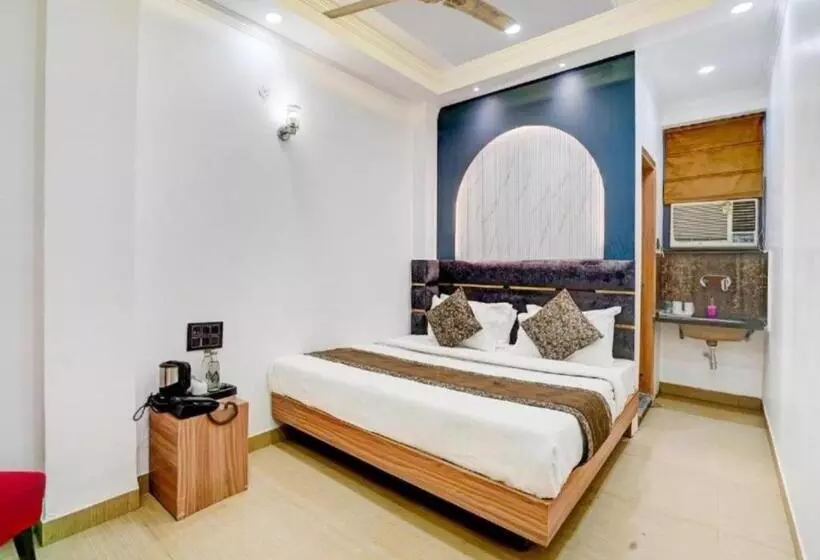 Staybook Hotel Jai Balaji New Delhi Railway Station