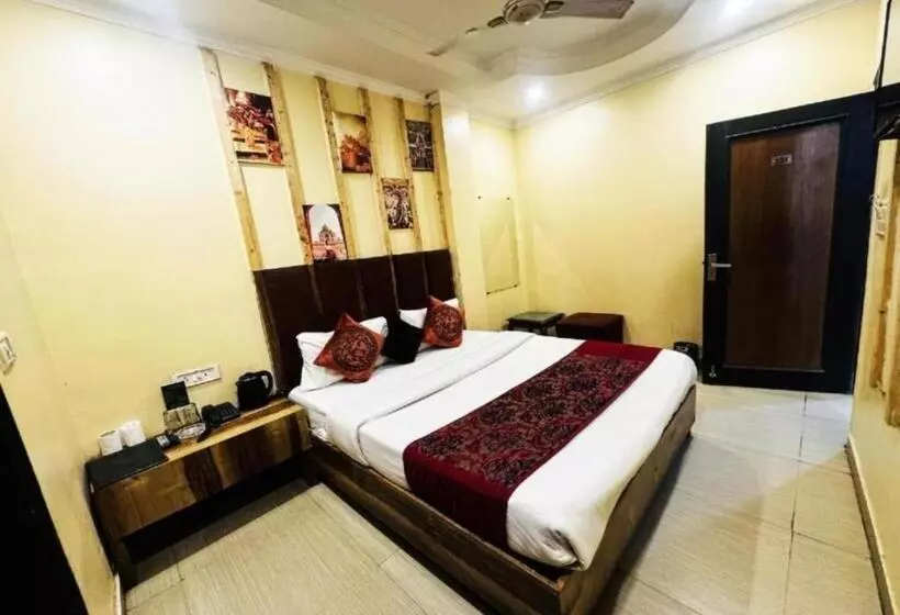 Staybook Hotel Jai Balaji New Delhi Railway Station
