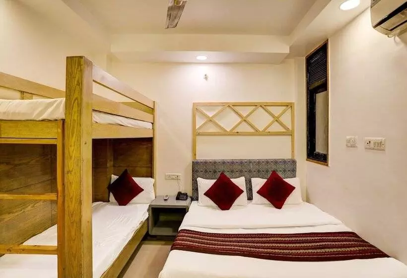 Staybook Hotel Jai Balaji New Delhi Railway Station