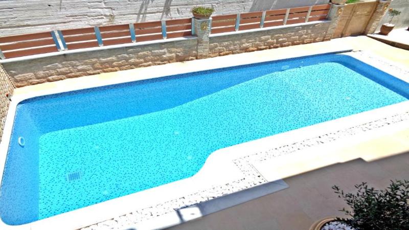 ホテル Leda Suites