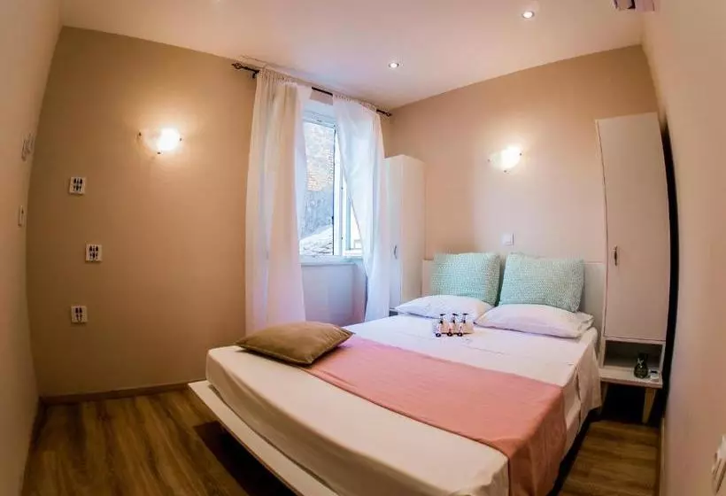 هتل Loc Hospitality "corfu Port Suites Mantouki"