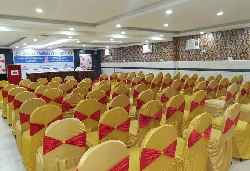 ホテル Mahabir Sheraton