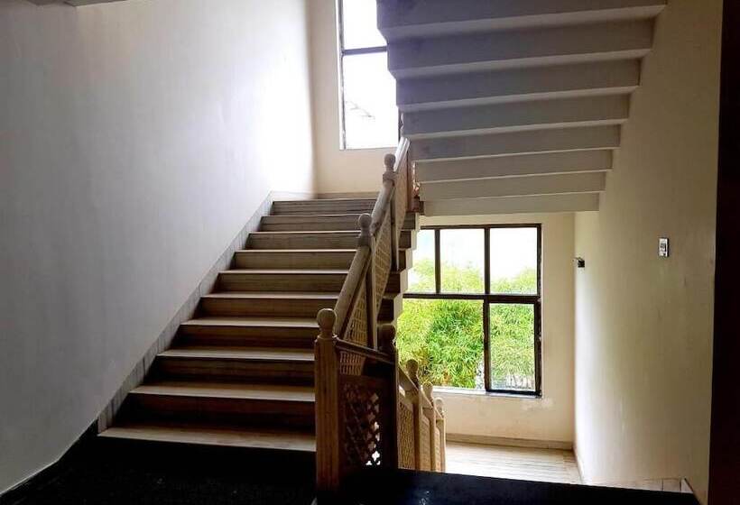 Hotel Mahabir Sheraton