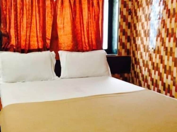 فندق Metro Plaza