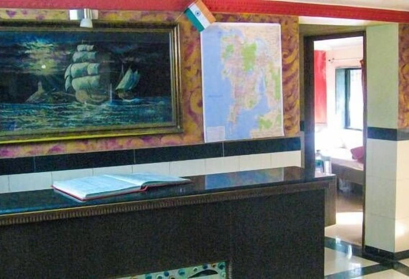 فندق Metro Plaza